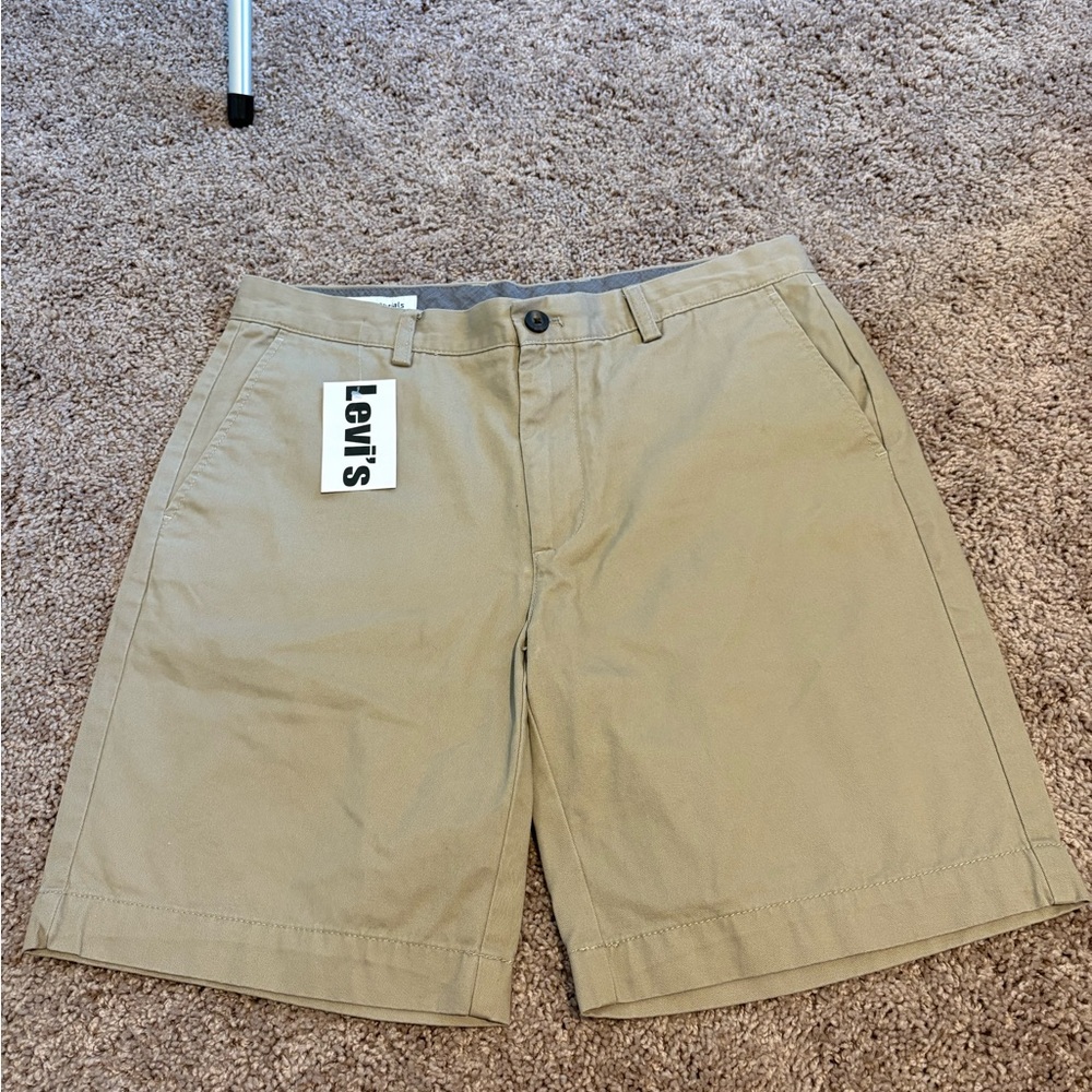 Amazon Essentials Men's Tan Shorts